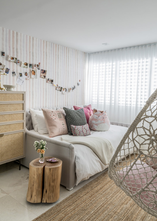 girls-bedroom-design-daybed-juliette-calaf